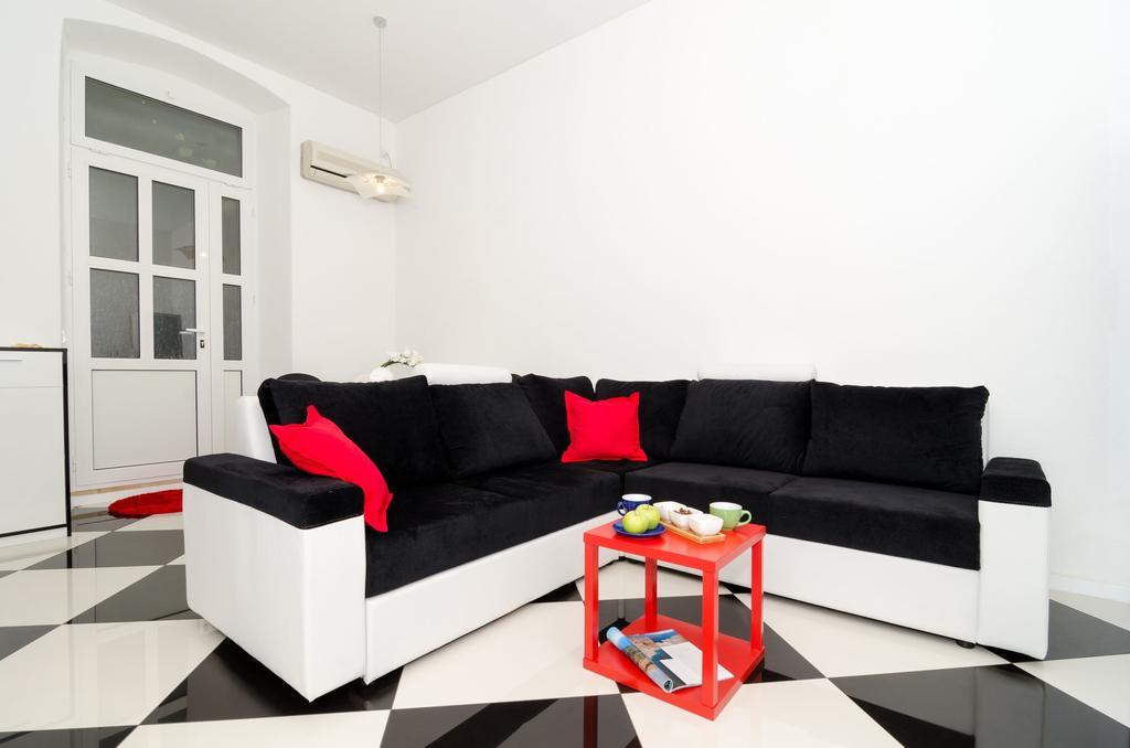 Guest House Cinema Close To Port Dubrovnik Oda fotoğraf